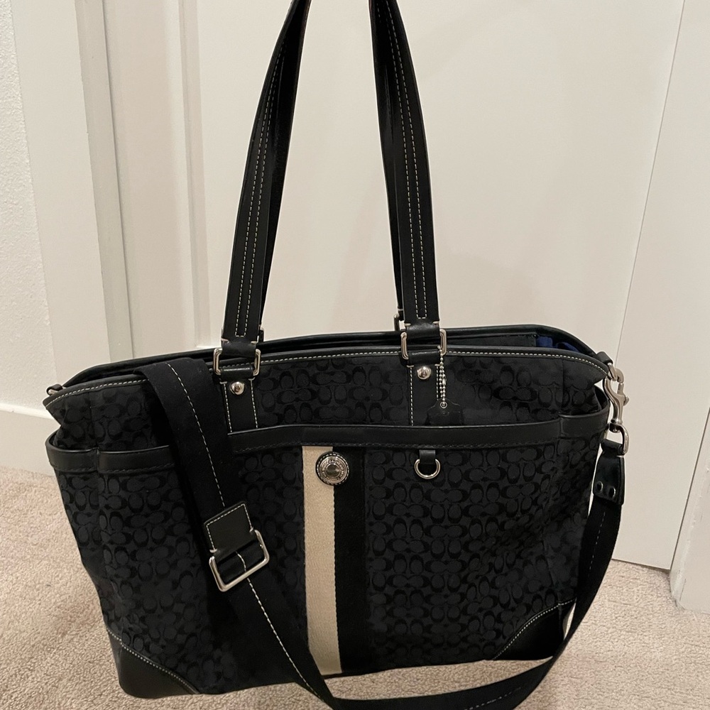 Coach hand bag